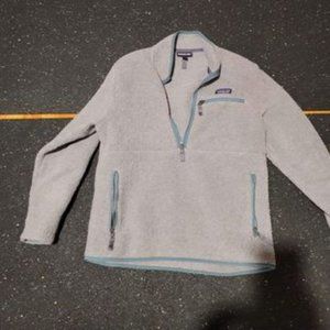 Patagonia Women's Large Pull over 1/2 zip